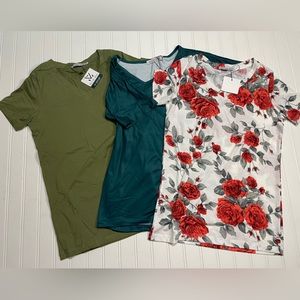NWT Lot of 3 Short Sleeve V-Neck Tops XS